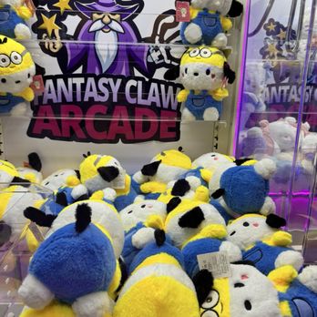 Fantasy Claw Arcade - Pochacco Minion - Arcades Near Me - Las Vegas, Nevada