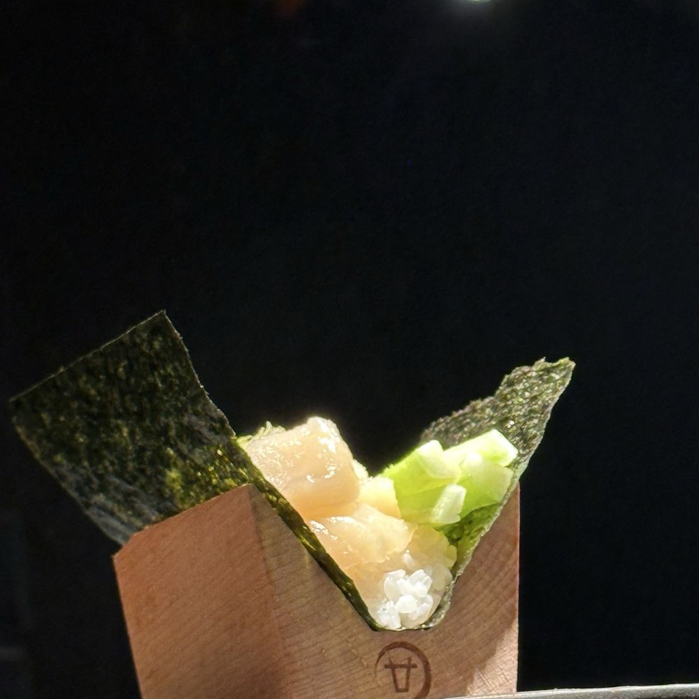 Chubby Nori - Scallop hand roll - Bars Near Me - Philadelphia, Pennsylvania
