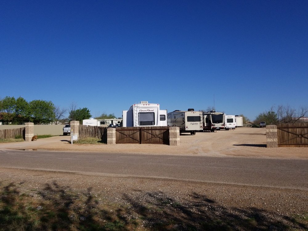 TRAVELIN’ TUMBLEWEED Updated August 2024 1200 SW Avenue G, Andrews