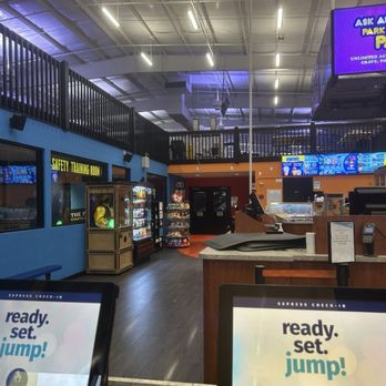 TopJump Trampoline & Extreme Arena - Trampoline Parks Near Me - Pigeon Forge, Tennessee TopJump Trampoline & Extreme Arena - Trampoline Parks Near Me - Pigeon Forge, Tennessee