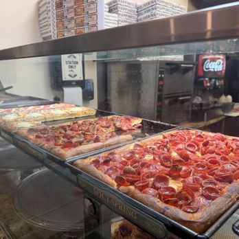 Prince Street Pizza - Pizza display case - Pizza Near Me - Pasadena, California Prince Street Pizza - Pizza display case - Pizza Near Me - Pasadena, California