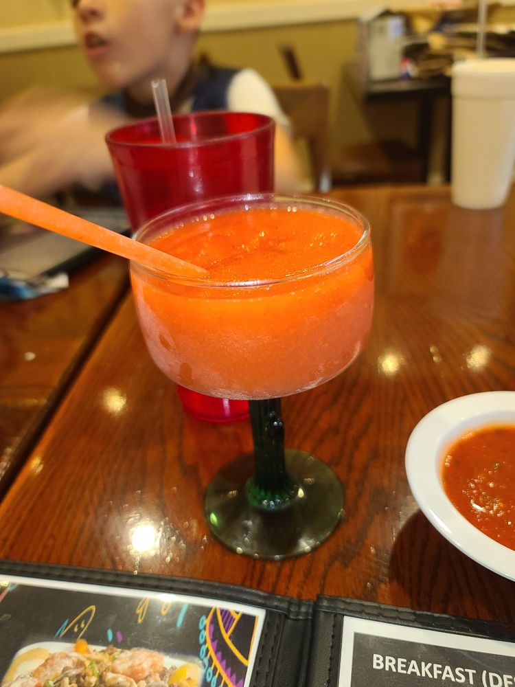 Social spots from El Mundo De Las Delicias