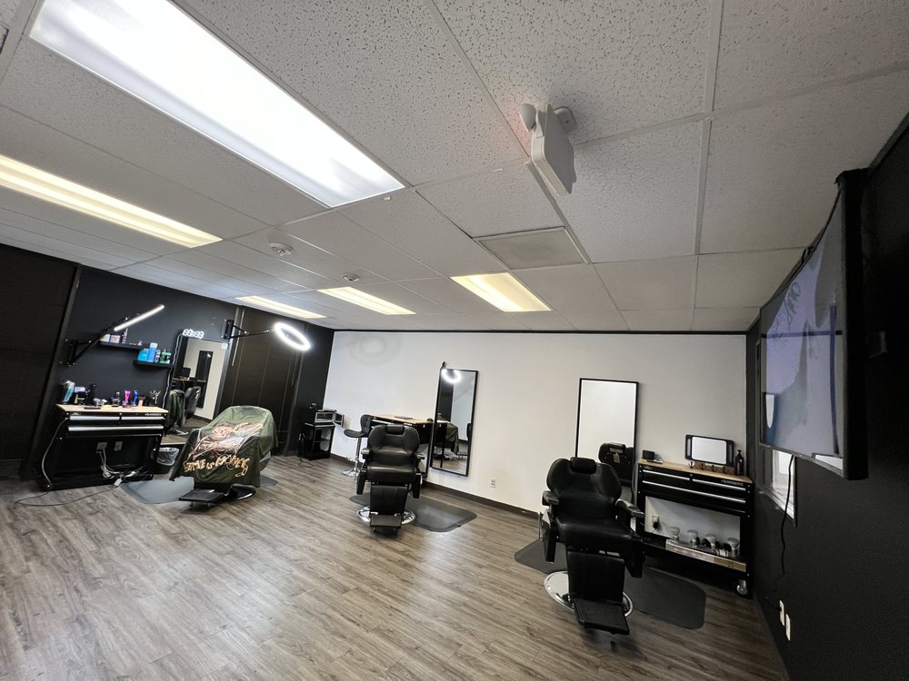 HIGH QUALITY BARBER SHOP Request an Appointment 6420 Richmond Ave, Houston, Texas Barbers