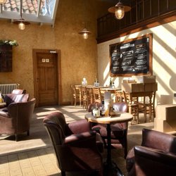 Le Pain Quotidien - Interior