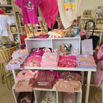 Que Retro Arts - Cositas bonitas - Art Galleries Near Me - San Antonio, Texas