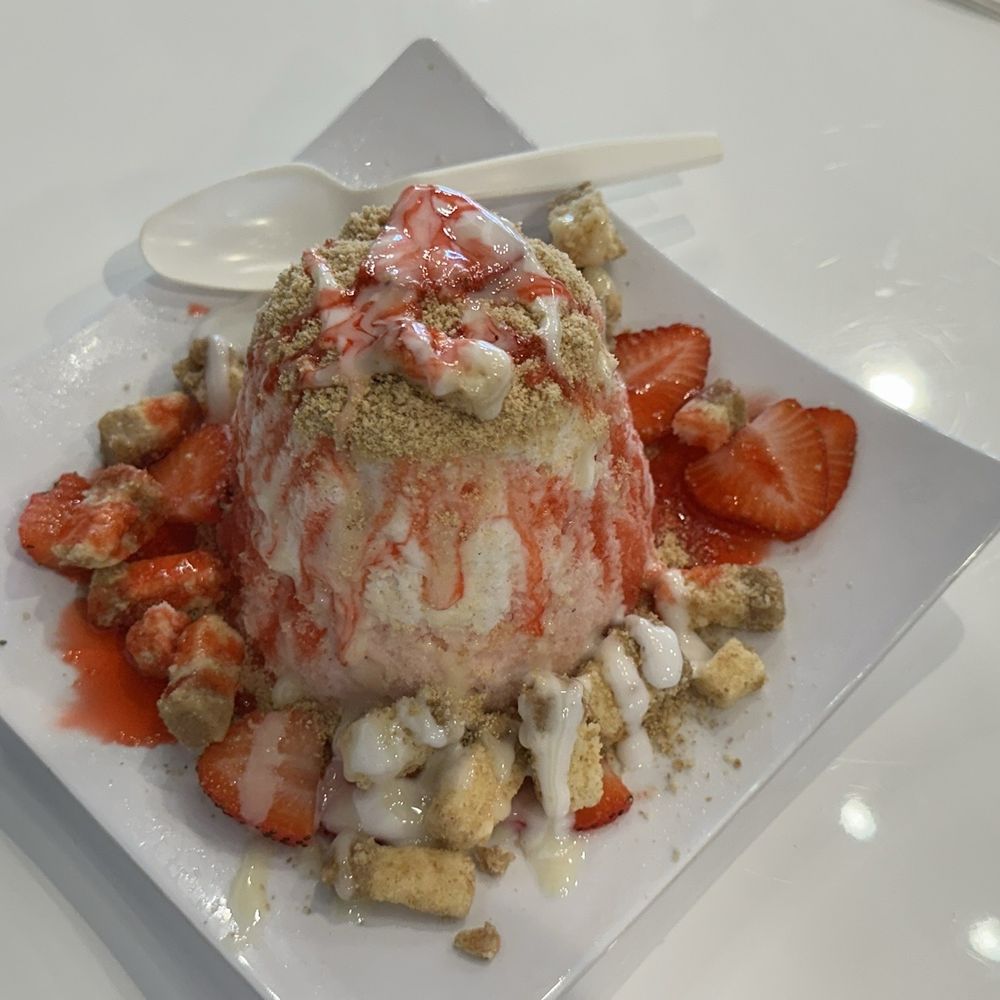 Vampire Penguin - Ice Cream & Frozen Yogurt Near Me - Palm Beach Gardens, Florida Vampire Penguin - Ice Cream & Frozen Yogurt Near Me - Palm Beach Gardens, Florida