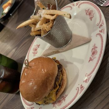 Bar Siena North Shore - Bar Siena Burger - Italian Near Me - Skokie, Illinois Bar Siena North Shore - Bar Siena Burger - Italian Near Me - Skokie, Illinois