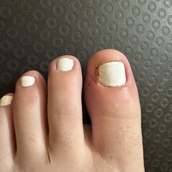 Fuchsia Beauty Lounge