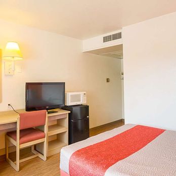 Motel 6 - single - Hotels Near Me - Laramie, Wyoming Motel 6 - single - Hotels Near Me - Laramie, Wyoming
