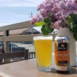 Meyers Creek Brewing Company - Auntie's Apricot Ale on the patio!