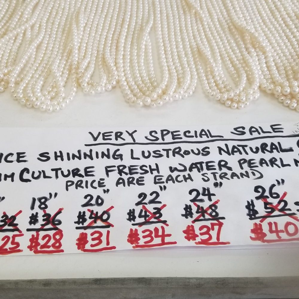 Bin Ching Jade Center - Jewelry Near Me - Honolulu, Hawaii