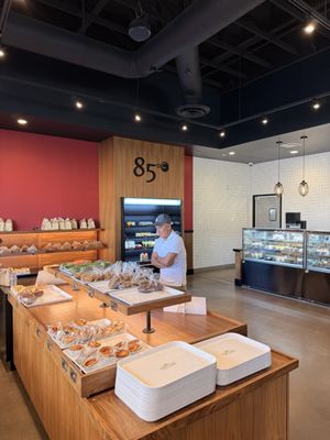 85°C Bakery Cafe - Enterprise by null