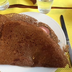 La Sorcière Créperie - Galette andouille purée d'oignons