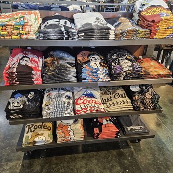 Tillys - Tshirts - Men's Clothing Near Me - Valencia, California Tillys - Tshirts - Men's Clothing Near Me - Valencia, California