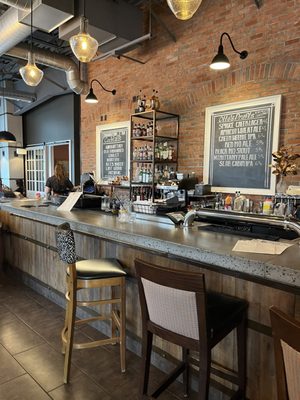 Barrel 21 Distillery and Dining by null