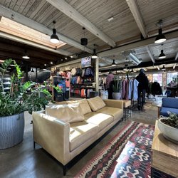 Patagonia Denver - Seating area