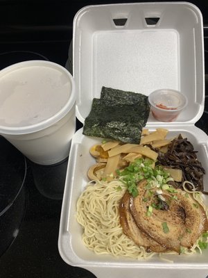 Hachi Ramen by null