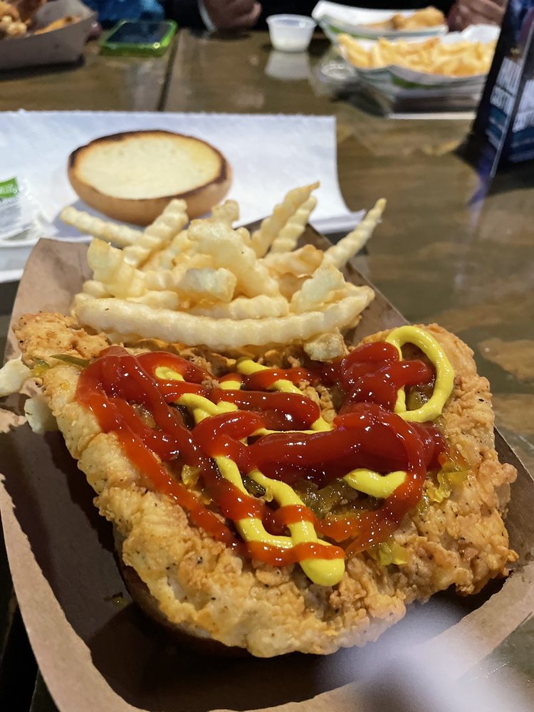 SLIDERZ BAR, GRILL & EVENT HALL Updated September 2024 19 Reviews