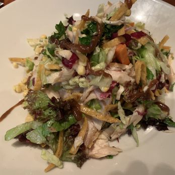 Houston's Restaurant - Traditional Salad Dinner - American Near Me - Pompano Beach, Florida Houston's Restaurant - Traditional Salad Dinner - American Near Me - Pompano Beach, Florida