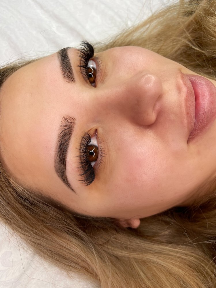 Ambella Beauty Logo