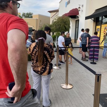 Crumbl - Concord - People waiting for almost 2 hours - Bakeries Near Me - Concord, California Crumbl - Concord - People waiting for almost 2 hours - Bakeries Near Me - Concord, California