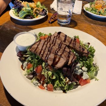Blast & Brew - Tri Tip salad - Pizza Near Me - Clovis, California