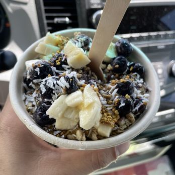Mana Bowls - Avocado Bowl - Juice Bars & Smoothies Near Me - Fairfax, California Mana Bowls - Avocado Bowl - Juice Bars & Smoothies Near Me - Fairfax, California