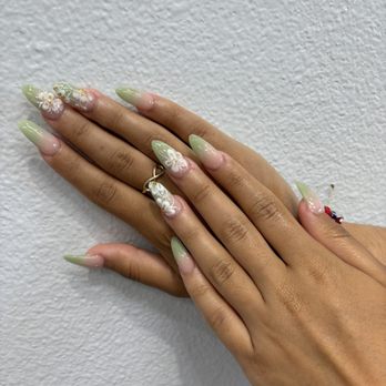Queen's Nails & Spa - fs & Ds by Ivy - Nail Salons Near Me - Chino, California Queen's Nails & Spa - fs & Ds by Ivy - Nail Salons Near Me - Chino, California
