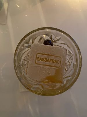 Sassafras by null