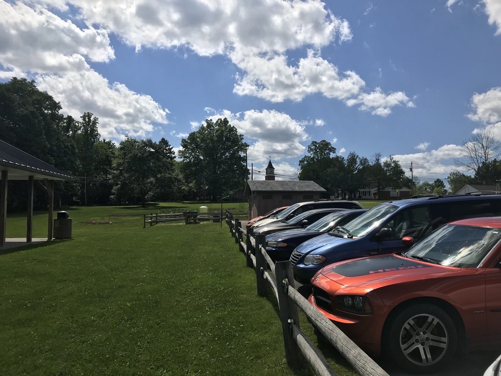 Chestnutt Hills Playground Logo