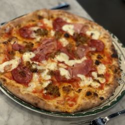 Eataly - Don Mills - Regular menu sized pizza