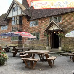 The Castle Inn - Front entrance