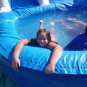 All Pro Jumps - This is the slide we ordered, was perfect! - Bounce House Rentals Near Me - Riverside, California All Pro Jumps - This is the slide we ordered, was perfect! - Bounce House Rentals Near Me - Riverside, California