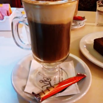 Mick's - Cappuccino Mick's: café doble, crema, canela y chocolate. - Cafeteria Near Me - San Bernardo, C Mick's - Cappuccino Mick's: café doble, crema, canela y chocolate. - Cafeteria Near Me - San Bernardo, C