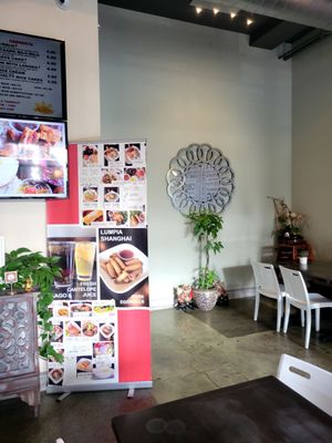 Neri's Casual Filipino Dining by null