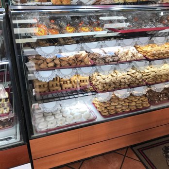 Francesco's Bakery - Bakeries Near Me - Hicksville, New York