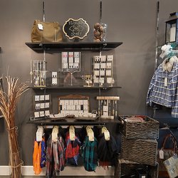What to Wear - What To Wear Accessories - Kendra Scott Jewelry & More