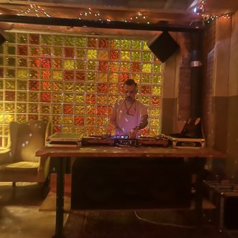 El Cockfight - dj - Cocktail Bars Near Me - Austin, Texas El Cockfight - dj - Cocktail Bars Near Me - Austin, Texas