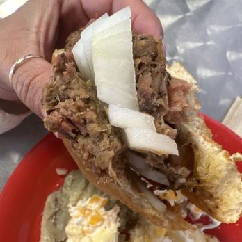Pit Stop Bbq - Brisket sandwich w/jalapeño sausage is soooo good - Barbeque Near Me - Sonora, Texas Pit Stop Bbq - Brisket sandwich w/jalapeño sausage is soooo good - Barbeque Near Me - Sonora, Texas