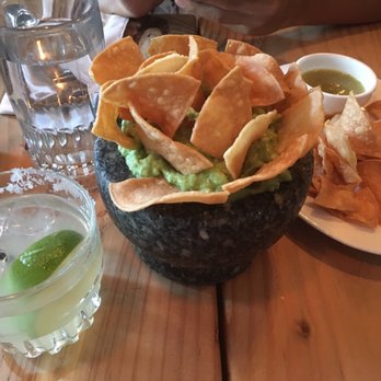 La Contenta Les - Nice display of the guac - Mexican Near Me - New York, New York La Contenta Les - Nice display of the guac - Mexican Near Me - New York, New York