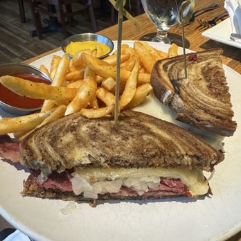 Crave Kitchen & Cocktails - Rueben and fries - New American Near Me - Mount Pleasant, South Carolina