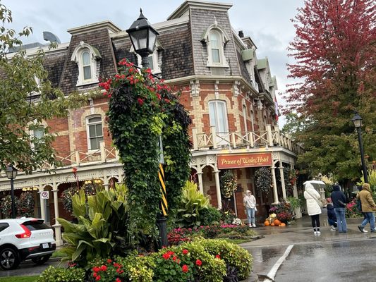 The Drawing Room by null