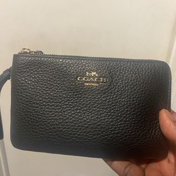 Coach - Double zip wallet - Accessories Near Me - Leeds, Alabama
