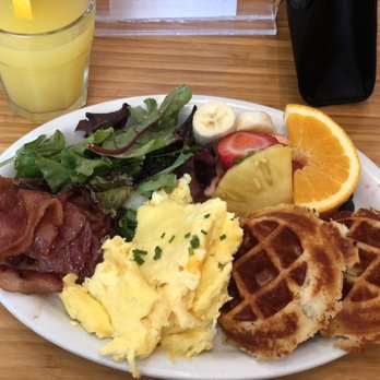 Starving Artist - Happiness! Strictly potatoe waffles this time. - Canadian (New) Near Me - Toronto, Ontario