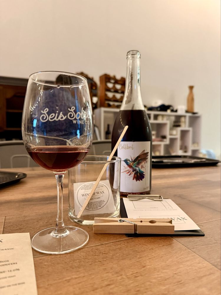 Social spots from Wine & Wax