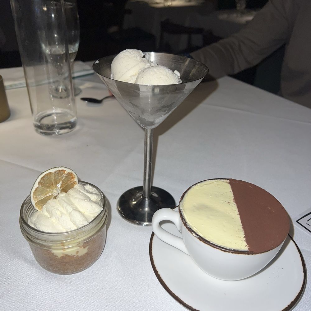 Sette Sorelle - Key lime pie, vanilla gelato, tiramisu - Italian Near Me - Thousand Oaks, California Sette Sorelle - Key lime pie, vanilla gelato, tiramisu - Italian Near Me - Thousand Oaks, California