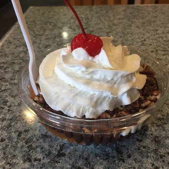 Sweetberries Eatery & Frozen Custard - Turtle Sundae - Ice Cream & Frozen Yogurt Near Me - Bradenton, Florida Sweetberries Eatery & Frozen Custard - Turtle Sundae - Ice Cream & Frozen Yogurt Near Me - Bradenton, Florida