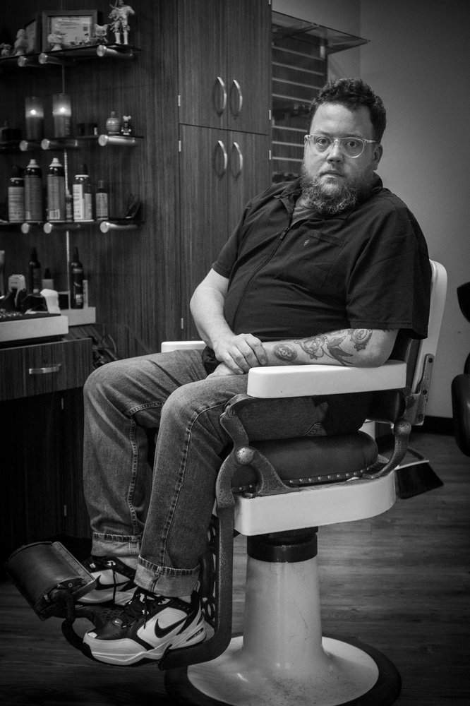 Netzel Barbershop Logo