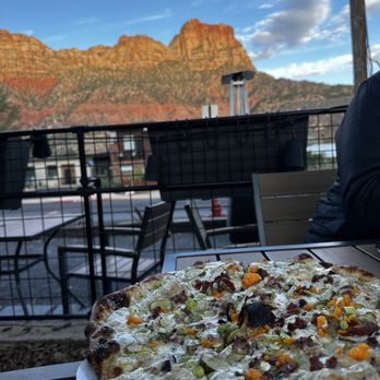 Onyx Wood Fire Pizza - Pizza Near Me - Springdale, Utah Onyx Wood Fire Pizza - Pizza Near Me - Springdale, Utah