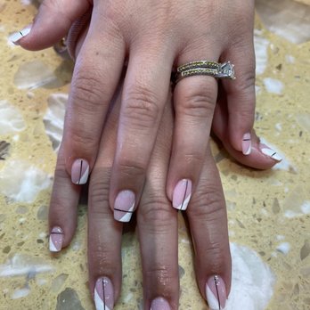 Instyle Nail Lounge - Nail Salons Near Me - Troy, Michigan